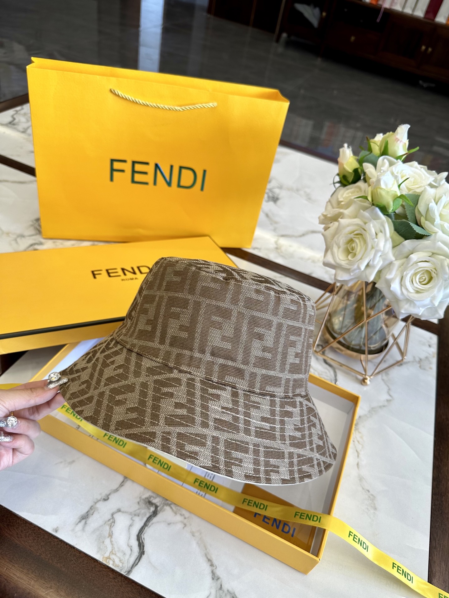 fendi hat model 22